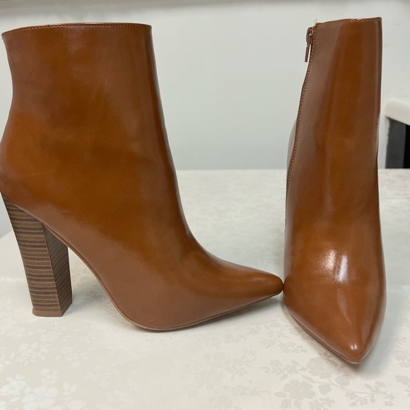 Worn once booties - Picture 2 of 6